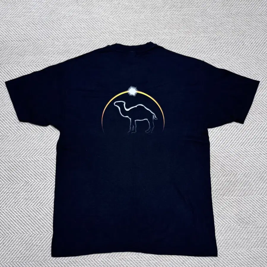 (XL) 90s 빈티지 카멜 프로모 이클립스 포켓 티셔츠