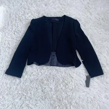 미사용 새상품 MAITRESSE 메틀리제 볼레로 노카라 자켓 블랙