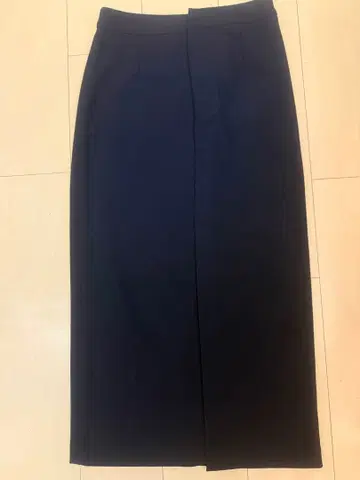 ZARA 미디 기장 타이트 스커트