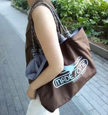 made some sports wear SLOBE IENA 로고 백