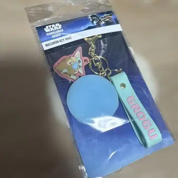 만달로리안 & 그로구 마카롱 키링