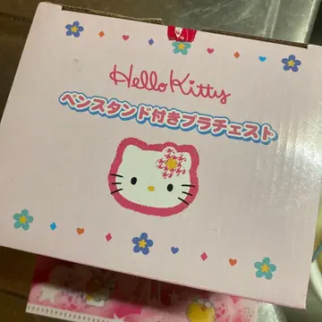 헬로 키티 펜 스탠드 포함 플라스틱 체스트