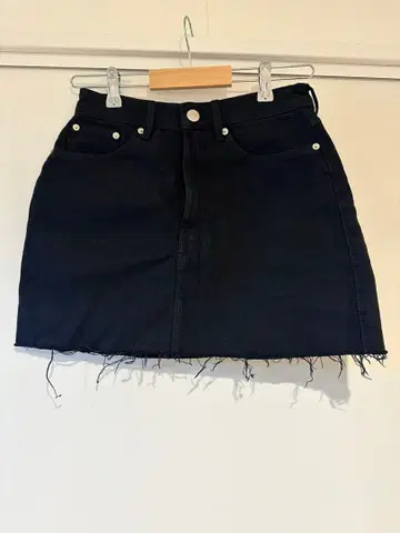 ZARA 데님 미니 스커트 블랙 S 프린지 새상품급