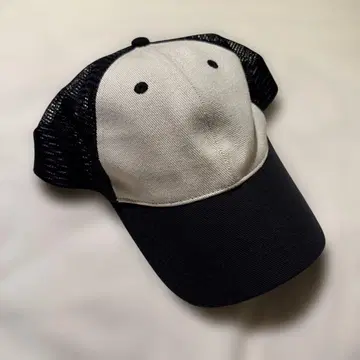Brandy Melville 메쉬 트래커 캡 바이컬러