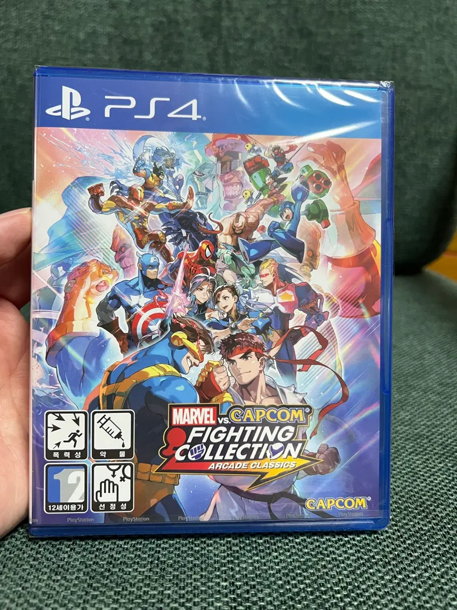 마블 대 캡콤 파이팅 컬렉션ps4용 정발 밀봉팝니다.