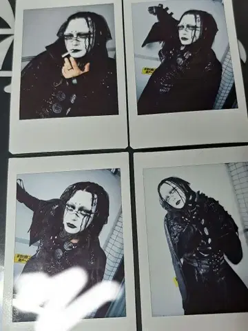 DAMNED 이치네 폴라로이드 4장 세트