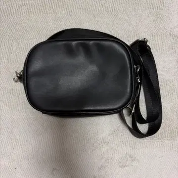 WHITELAND 숄더백 블랙