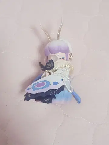 AZURA 피규어