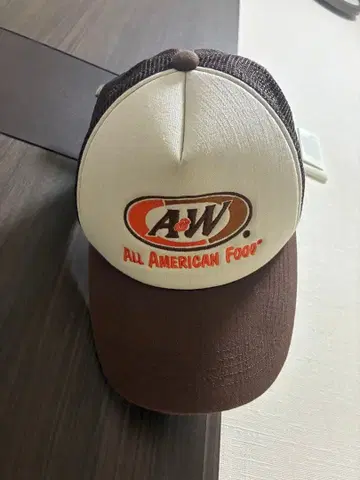 A&W 메쉬 캡 브라운 정품 오키나와 한정판