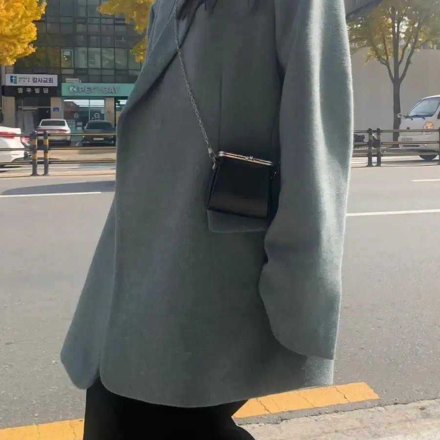 tta 검정 미니 숄더백