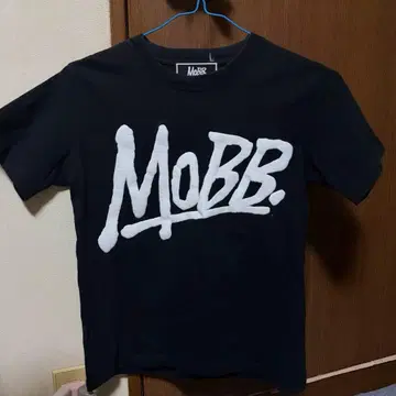 MOBB 티셔츠