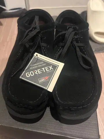 Clarks Wallabee GORE-TEX 블랙 uk7