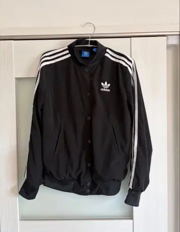 adidas Originals 트랙 자켓 블랙