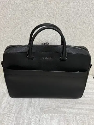 새상품급 MICHAEL KORS 브리프 케이스 A4 PC 수납 블랙