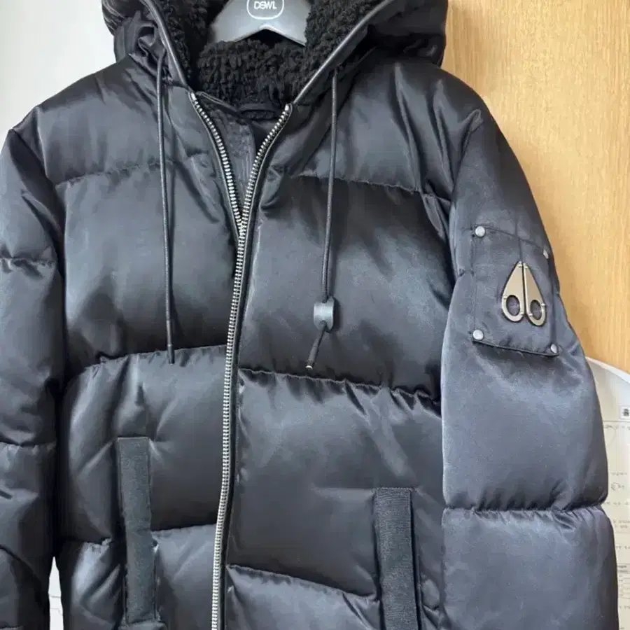 무스너클 레녹스 봄버 패딩 (상태 번장 최고 자부)