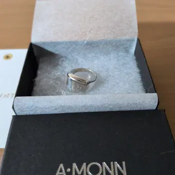 리브도르아 A MONN 언이븐링 실버925 박스 포함