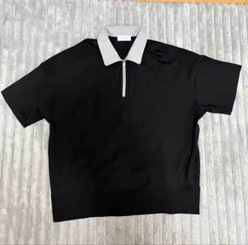 하프 지퍼 피케 셔츠 블랙