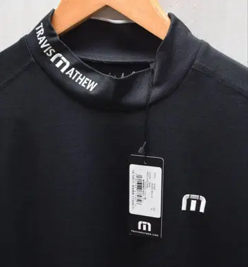 TravisMathew 트라비스 매튜 투어 로고 모크넥 셔츠