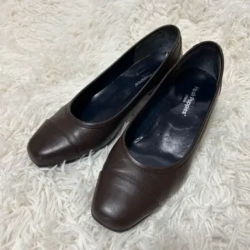새상품급 허시파피 오쓰카 제화 천연 가죽 펌프스 24cm EE 브라운 일본제