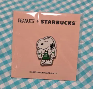 PEANUTS + STARBUCKS 핀 배지 스누피
