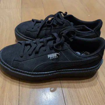 PUMA SUEDE 통굽 스니커즈 블랙