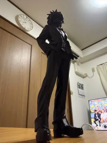 피규어 블랙 컬러
