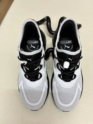 [ 새상품급 ] PUMA SOFTRIDE 슬립온 스니커즈 23.5cm
