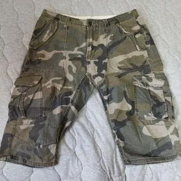 카모 패턴 카고 숏팬츠