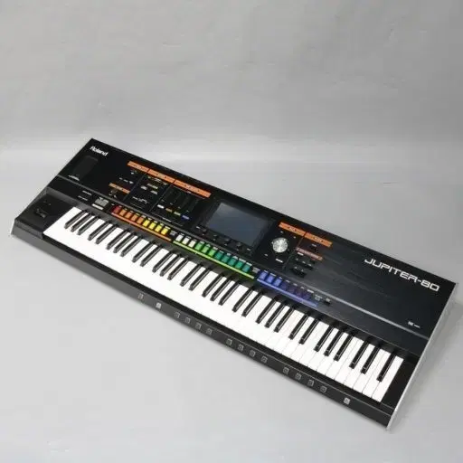 롤랜드 JUPITER-80 신디사이저
