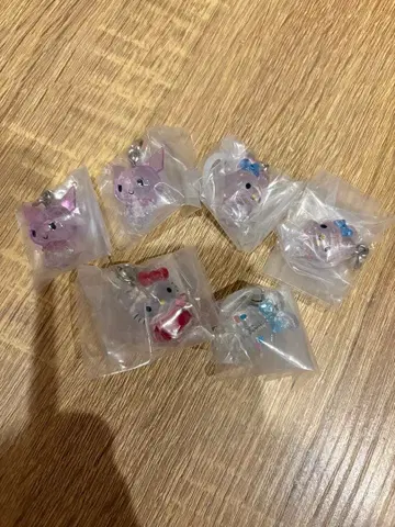 산리오 크리스탈 메지루시 액세서리