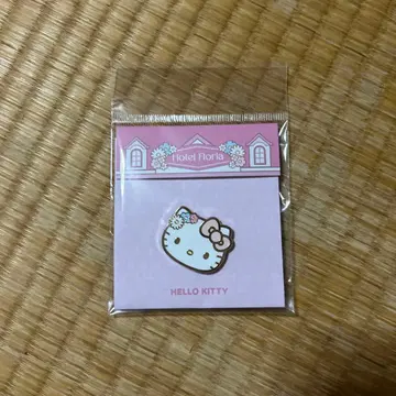 산리오 캐릭터즈 Hotel Floria 배지