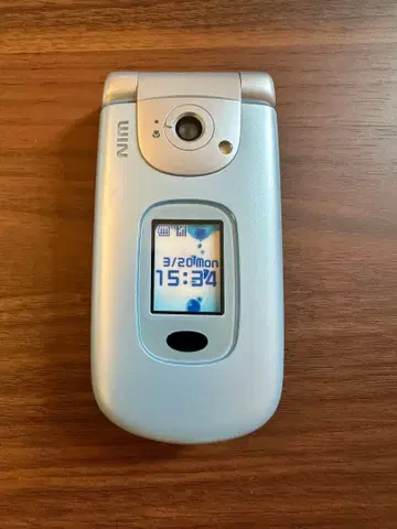 구형 휴대폰 휴대폰 목업 전시품 모형 헤이세이