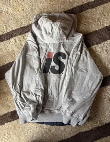 ISSEY MIYAKE i.s. 리버서블 후드티 그레이 네이비