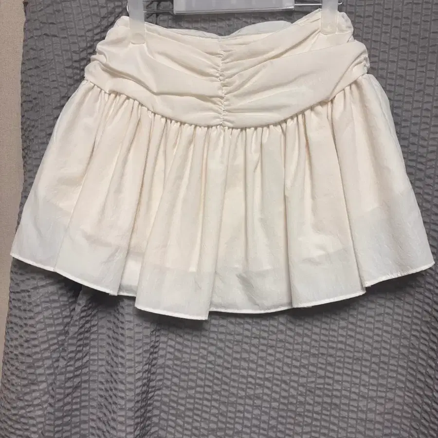 위드아웃썸머 sorbet shirring 스커트 아이보리