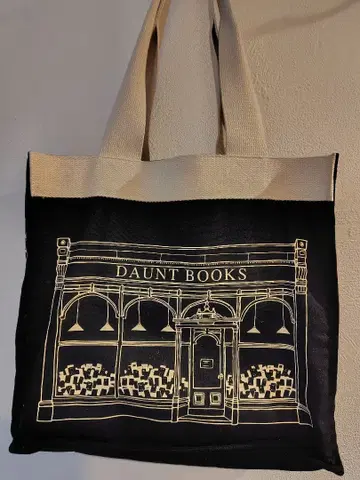[ 새상품급 ] DAUNT BOOKS 도트북 블랙 토트백
