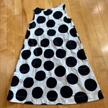 marimekko x UNIQLO 도트 무늬 슬리브리스 원피스 M