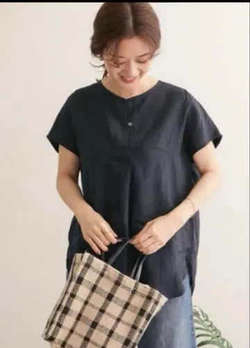 URBAN RESEARCH DOORS 린넨 프렌치 노카라 풀오버