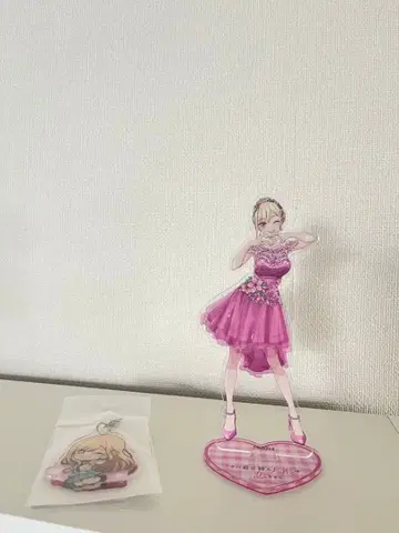 그 비스크돌은 사랑을 한다 키타가와 마린 아크릴 스탠드 키링