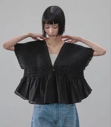 로리즈팜 요루우 셔링 숏 프렌치 슬리브
