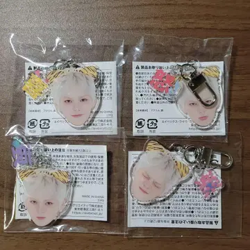 TREASURE 캡슐 토이 요시