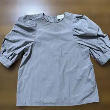 UNITED ARROWS 퍼프 슬리브 블라우스 그레이