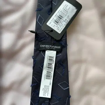 새상품 EMPORIO ARMANI 넥타이 네이비