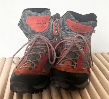 mont-bell 몽벨 GORE-TEX 트레킹 등산화 24.0cm