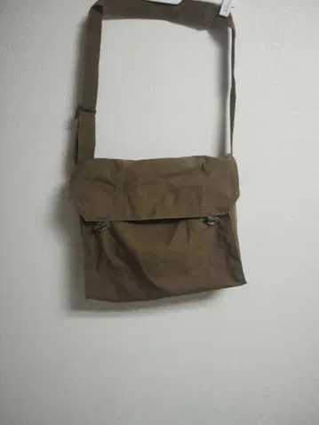 체코군 캔버스 숄더백 토글 버튼 데드스탁
