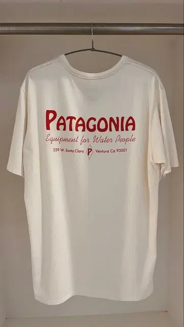 2회 착용 [새상품급] Patagonia 워터 피플 포켓 티셔츠