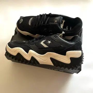 한국 한정판 CONVERSE 컨버스 런스타 모션 블랙 26cm 통굽