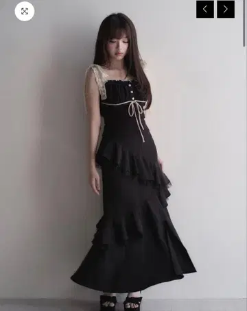 BunnyLis 비대칭 프릴 롱 스커트