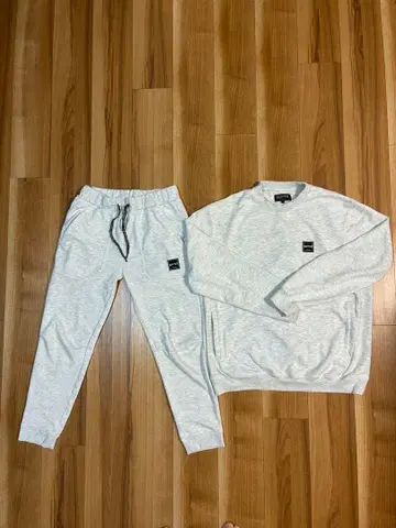 DUFFER 맨투맨 셋업 BLACKLABEL 위는 XL, 아래는 L
