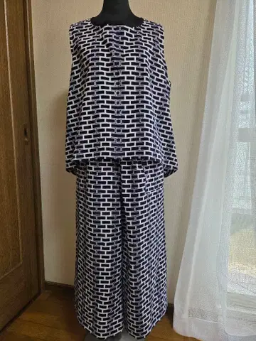 유카타 리메이크 셋업 네이비 화이트 기하학 패턴