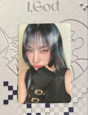XLOV SOUNDWAWE 루이 팝업 트레이딩 카드